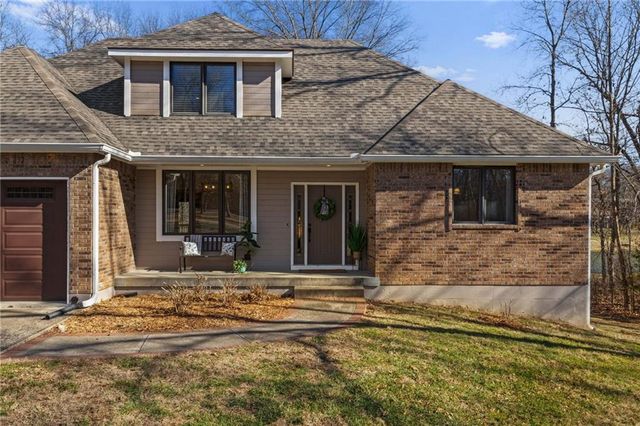 26311 S Westlake Drive, Harrisonville, MO 64701