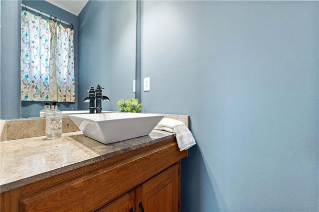 26311 S Westlake Drive, Harrisonville, MO 64701