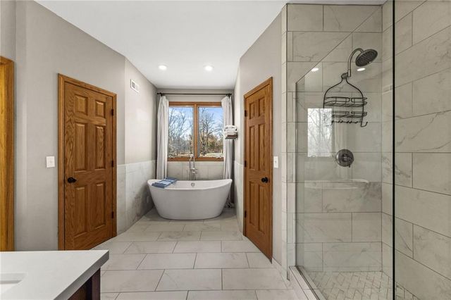 26311 S Westlake Drive, Harrisonville, MO 64701