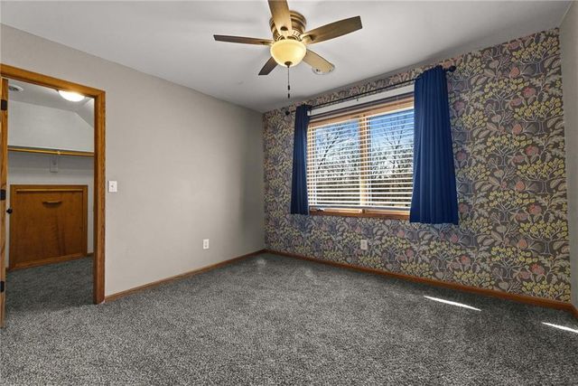 26311 S Westlake Drive, Harrisonville, MO 64701