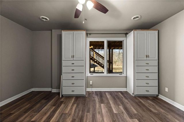 26311 S Westlake Drive, Harrisonville, MO 64701