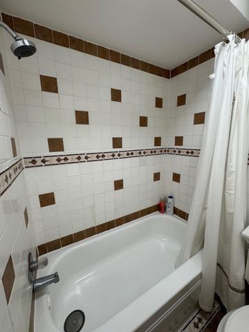 2701 Bellefontaine Street A26, Houston, TX 77025