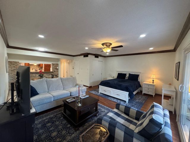 2701 Bellefontaine Street A26, Houston, TX 77025