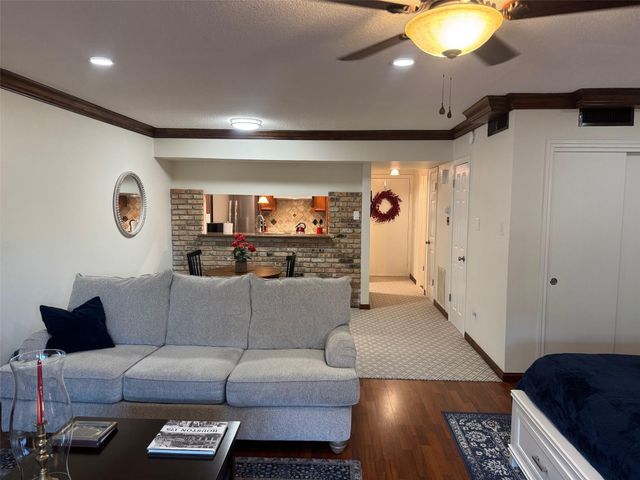 2701 Bellefontaine Street A26, Houston, TX 77025