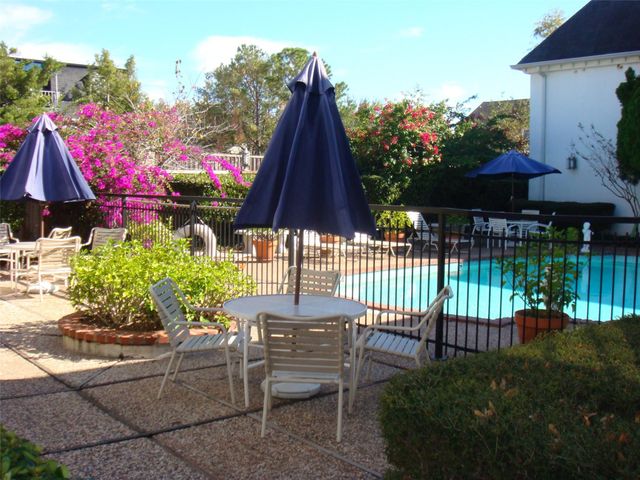 2701 Bellefontaine Street A26, Houston, TX 77025