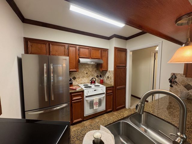 2701 Bellefontaine Street A26, Houston, TX 77025