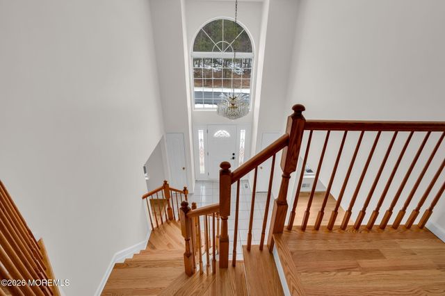 482 Meadowood Road, Jackson, NJ 08527