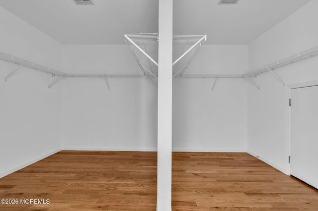 482 Meadowood Road, Jackson, NJ 08527