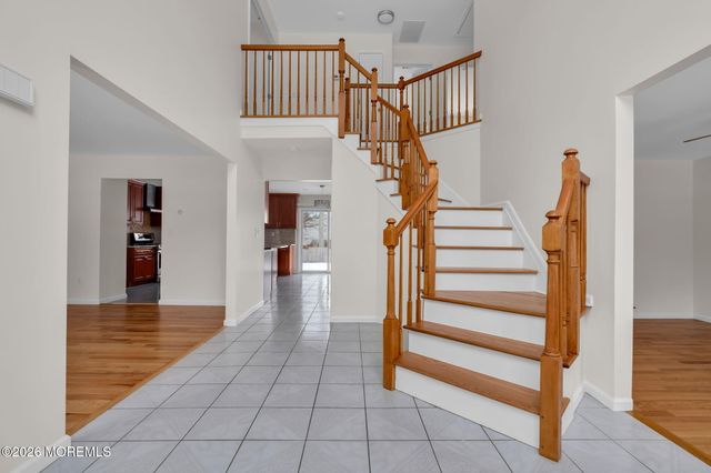 482 Meadowood Road, Jackson, NJ 08527