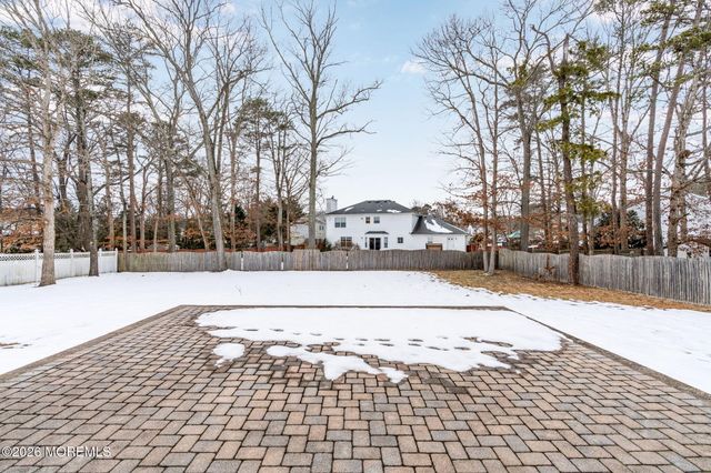 482 Meadowood Road, Jackson, NJ 08527