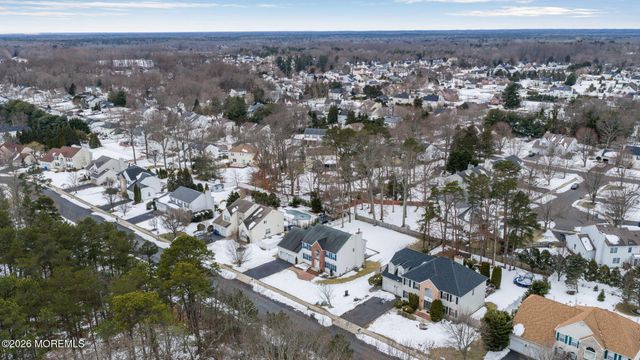 482 Meadowood Road, Jackson, NJ 08527