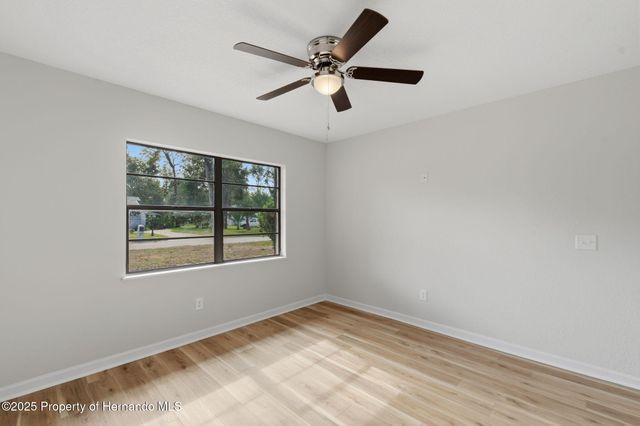 916 River Rapids Avenue, Brandon, FL 33511