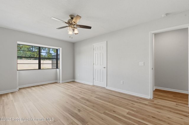 916 River Rapids Avenue, Brandon, FL 33511