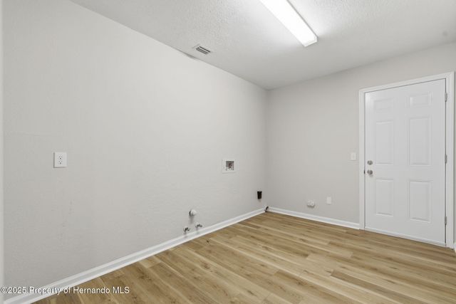 916 River Rapids Avenue, Brandon, FL 33511