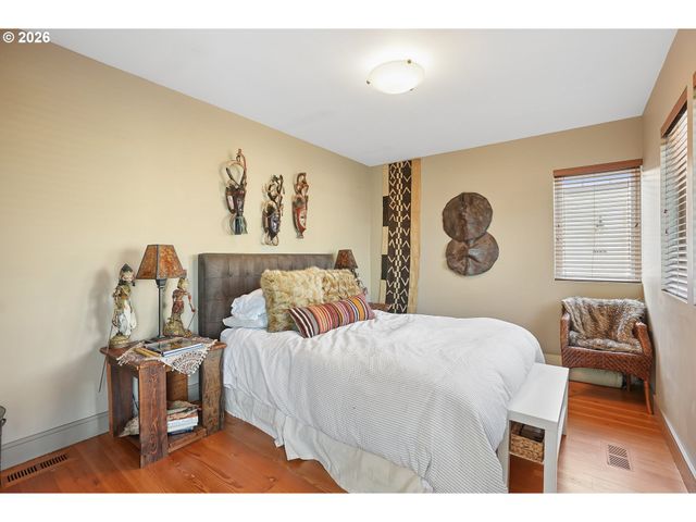 18525 Ne Marine Dr D-2, Portland, OR 97230