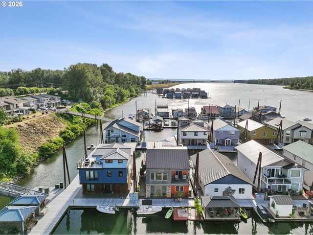 18525 Ne Marine Dr D-2, Portland, OR 97230