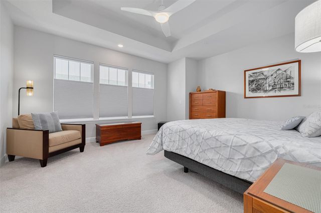 835 BURLINGTON AVENUE N, St Petersburg, FL 33701