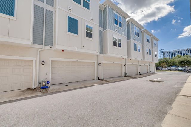 835 BURLINGTON AVENUE N, St Petersburg, FL 33701