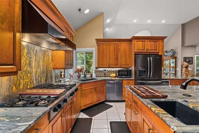 2599 Seminary Hill Road, Centralia, WA 98531