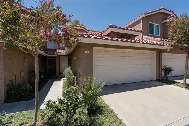28102 Bob White Circle 4, Saugus, CA 91350