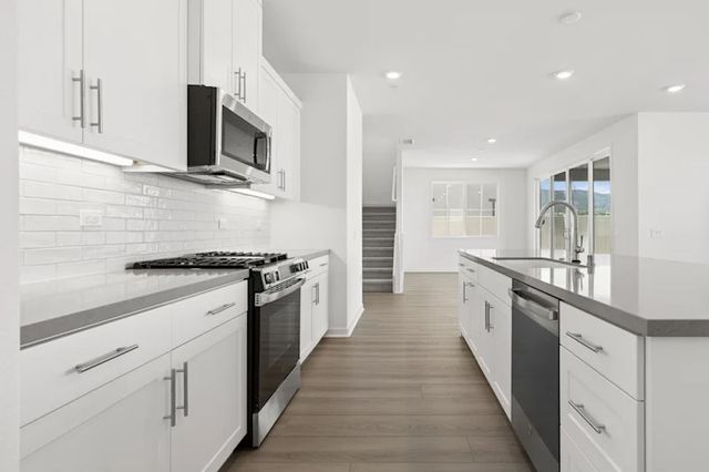 3726 Crossen Drive, Corona, CA 92883