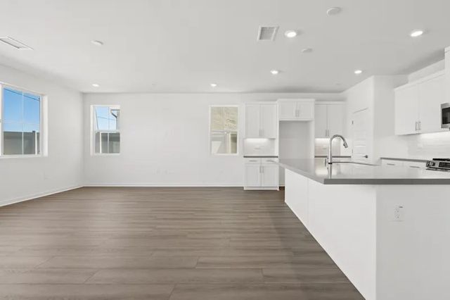 3726 Crossen Drive, Corona, CA 92883