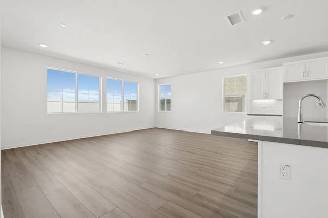 3726 Crossen Drive, Corona, CA 92883