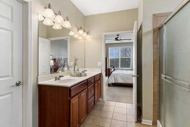 2727 Northmoor Drive, Naperville, IL 60564