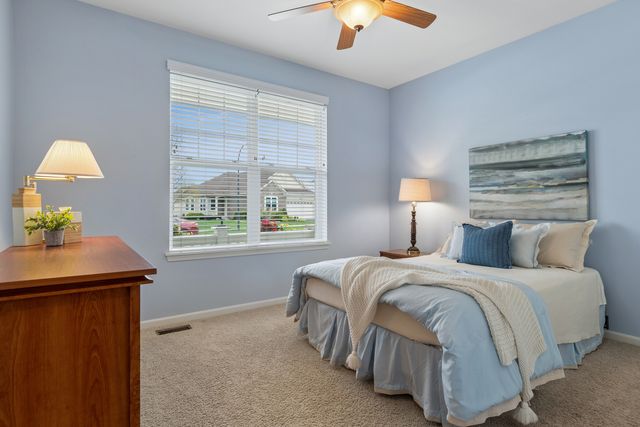 2727 Northmoor Drive, Naperville, IL 60564