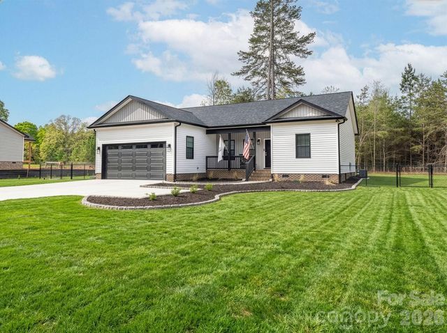 2462 Shoal Road, Crouse, NC 28033