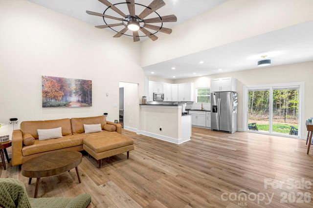 2462 Shoal Road, Crouse, NC 28033