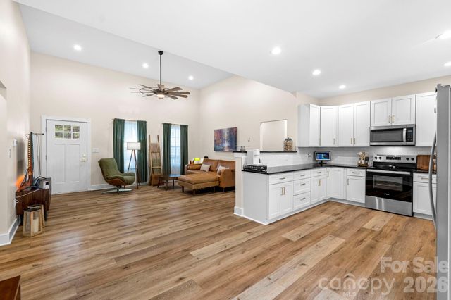 2462 Shoal Road, Crouse, NC 28033