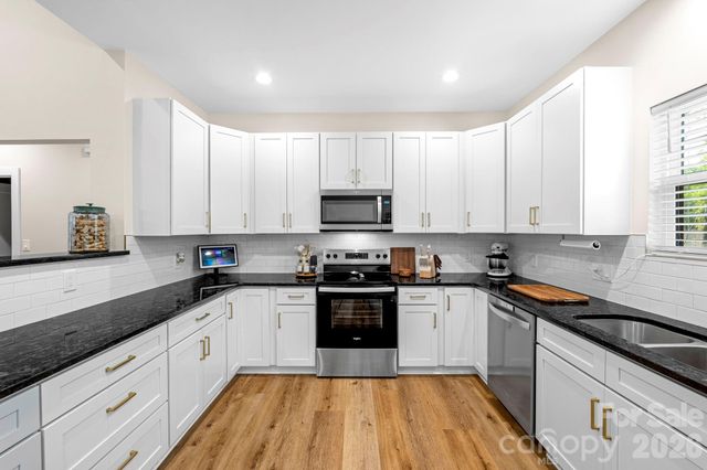 2462 Shoal Road, Crouse, NC 28033