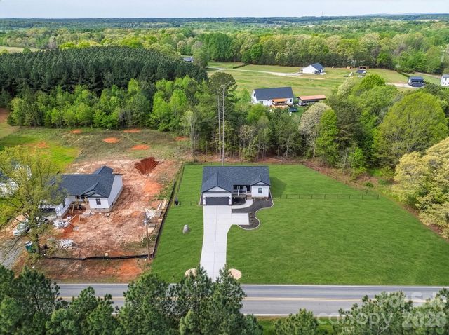 2462 Shoal Road, Crouse, NC 28033