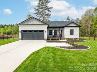 2462 Shoal Road, Crouse, NC 28033