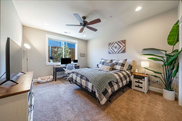 3274 Annapolis Drive, Medford, OR 97504