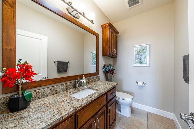 3274 Annapolis Drive, Medford, OR 97504