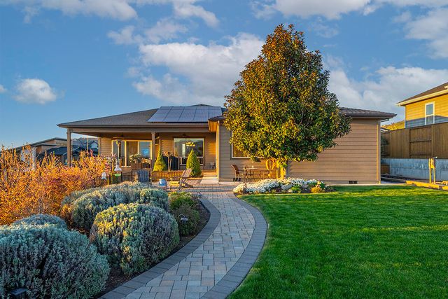 3274 Annapolis Drive, Medford, OR 97504