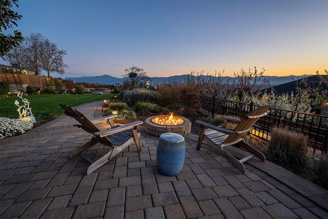 3274 Annapolis Drive, Medford, OR 97504