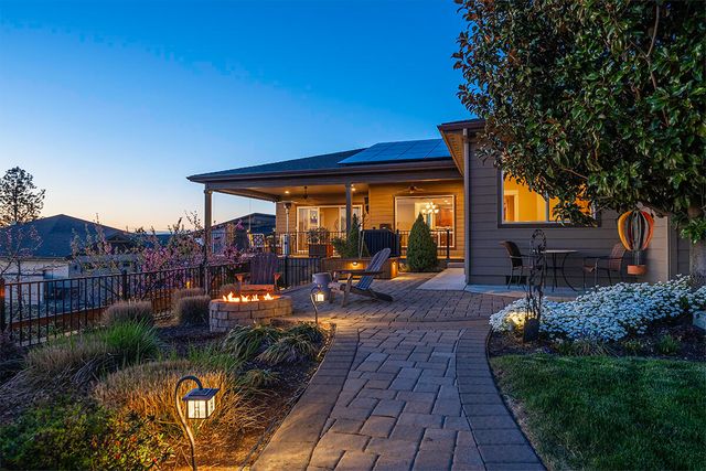 3274 Annapolis Drive, Medford, OR 97504