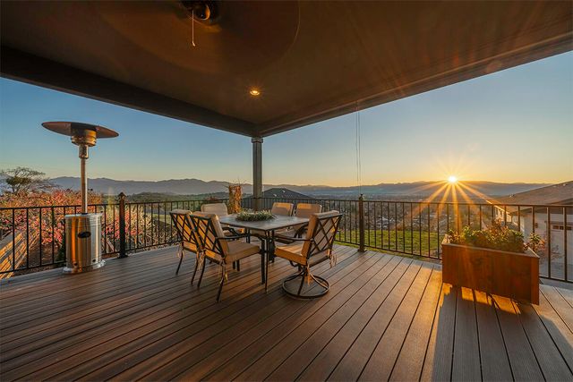 3274 Annapolis Drive, Medford, OR 97504