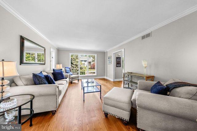 2 ALDWORTH CT, Medford, NJ 08055