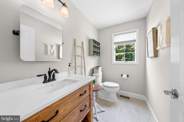 2 ALDWORTH CT, Medford, NJ 08055
