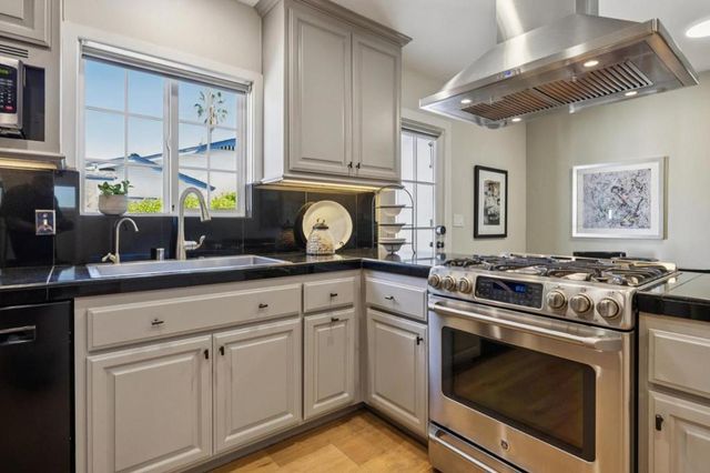 559 S Taaffe Street, Sunnyvale, CA 94086