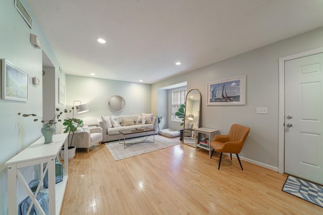 1720 Deer Path Drive, Mount Pleasant, SC 29464