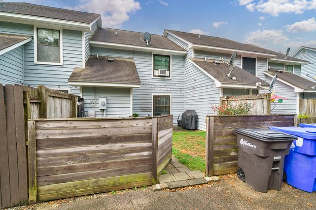 1720 Deer Path Drive, Mount Pleasant, SC 29464