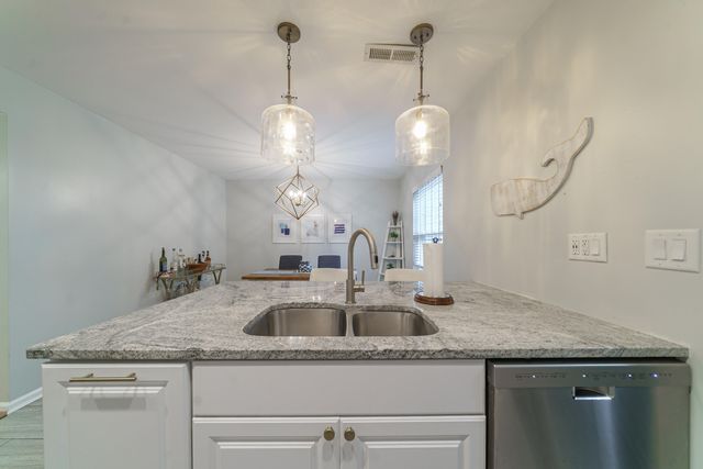 1720 Deer Path Drive, Mount Pleasant, SC 29464