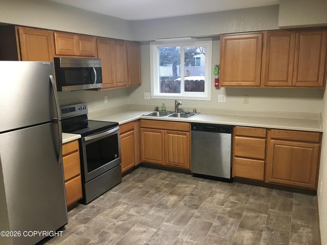 8621 Molanary Drive, Anchorage, AK 99502