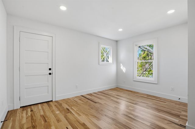 1817 5th Avenue, Fort Worth, TX 76110