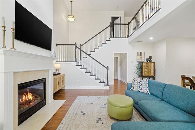 815 Freedom Lane, Roswell, GA 30075